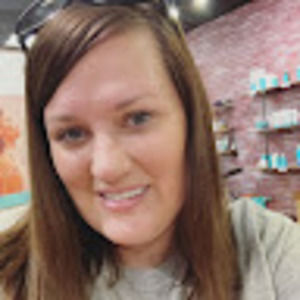 Meet your Posher, Jenn